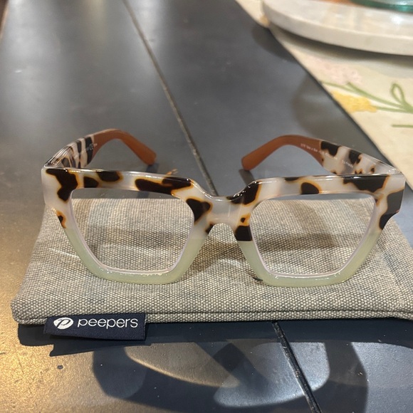 Peepers Tortoiseshell Most Popular “Oprah’s”Favorite Glasses NEW Never Used! 1.5 - Picture 1 of 1